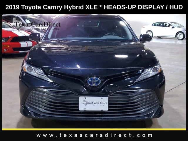 2019 Toyota Camry Hybrid XLE