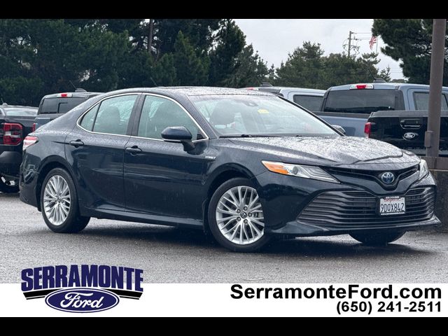 2019 Toyota Camry Hybrid XLE
