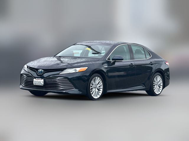 2019 Toyota Camry Hybrid XLE