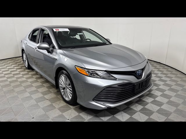 2019 Toyota Camry Hybrid XLE