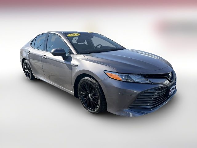 2019 Toyota Camry Hybrid XLE