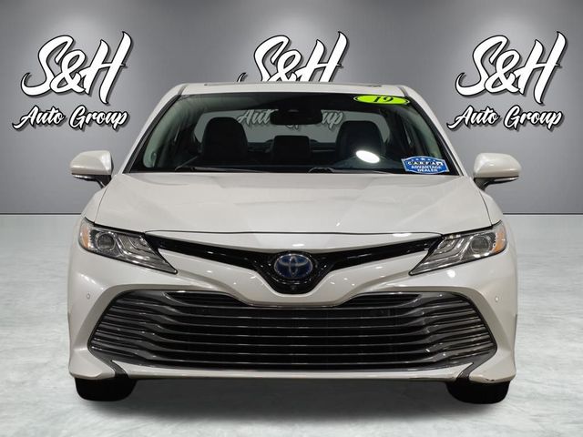 2019 Toyota Camry Hybrid XLE