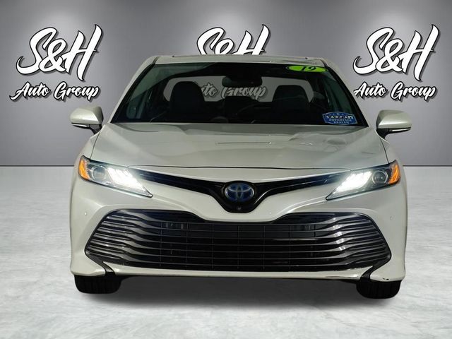 2019 Toyota Camry Hybrid XLE