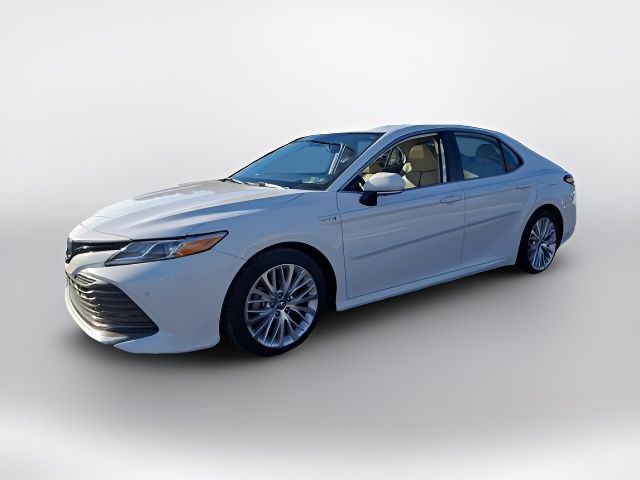 2019 Toyota Camry Hybrid XLE