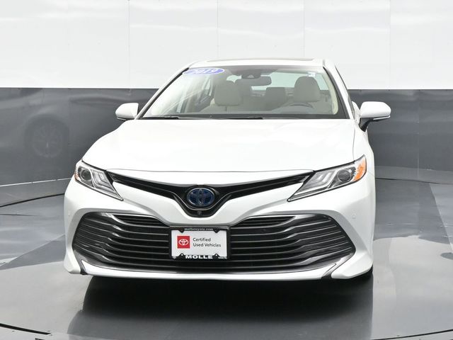 2019 Toyota Camry Hybrid XLE