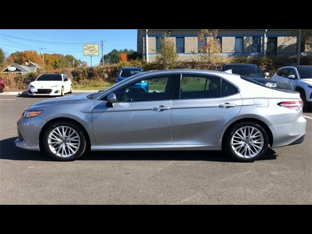 2019 Toyota Camry Hybrid XLE