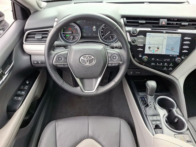 2019 Toyota Camry Hybrid XLE