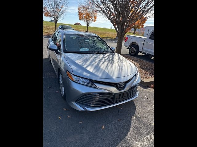 2019 Toyota Camry Hybrid XLE