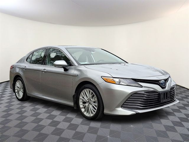 2019 Toyota Camry Hybrid XLE