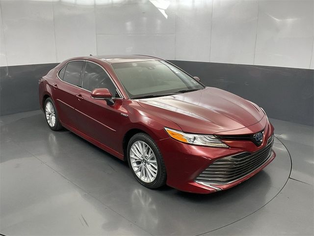 2019 Toyota Camry Hybrid XLE