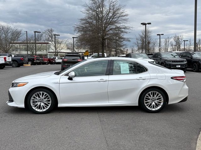 2019 Toyota Camry Hybrid XLE