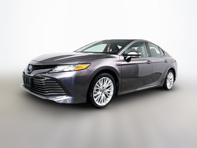 2019 Toyota Camry Hybrid XLE