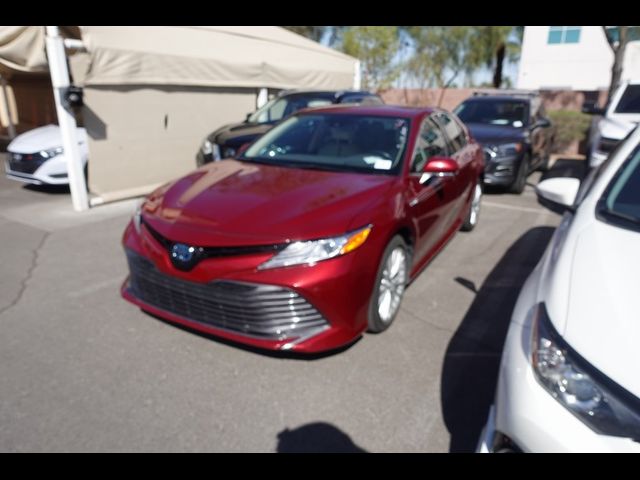 2019 Toyota Camry Hybrid XLE