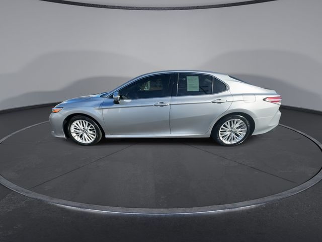 2019 Toyota Camry Hybrid XLE