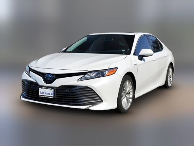 2019 Toyota Camry Hybrid XLE