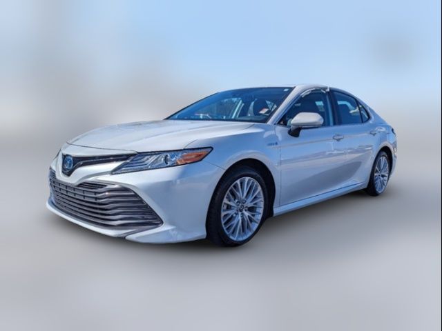 2019 Toyota Camry Hybrid XLE