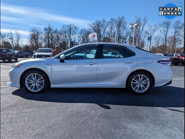 2019 Toyota Camry Hybrid XLE