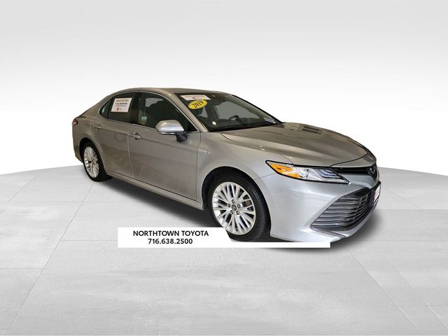 2019 Toyota Camry Hybrid XLE