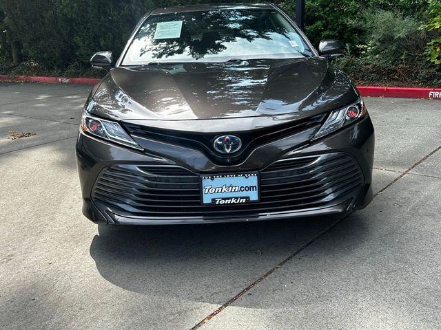 2019 Toyota Camry Hybrid XLE