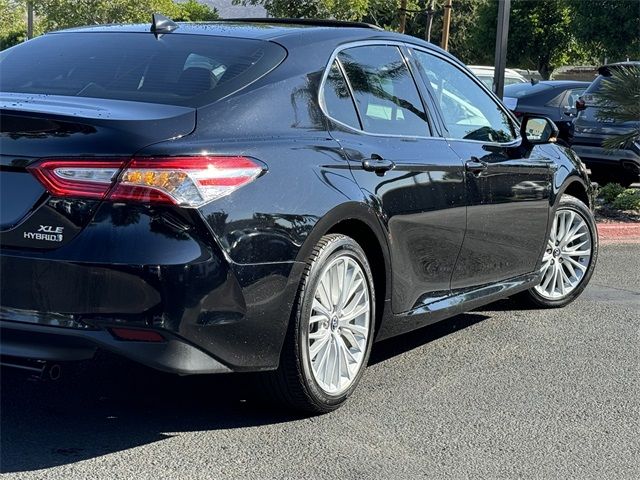 2019 Toyota Camry Hybrid XLE