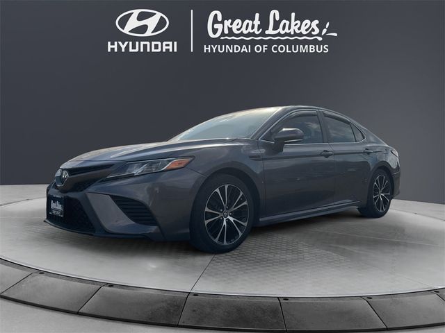 2019 Toyota Camry Hybrid XLE