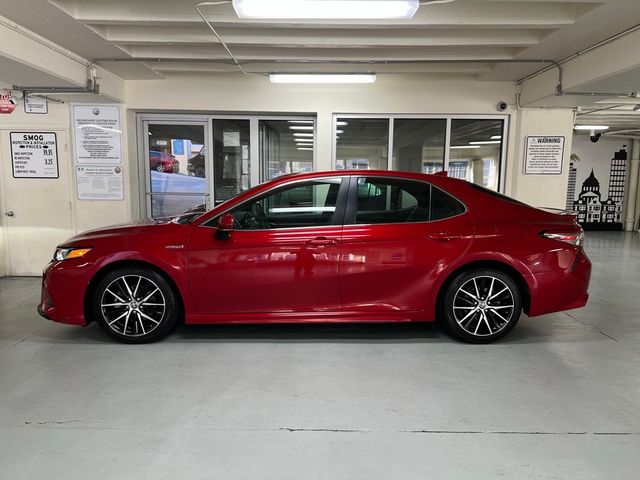 2019 Toyota Camry Hybrid SE