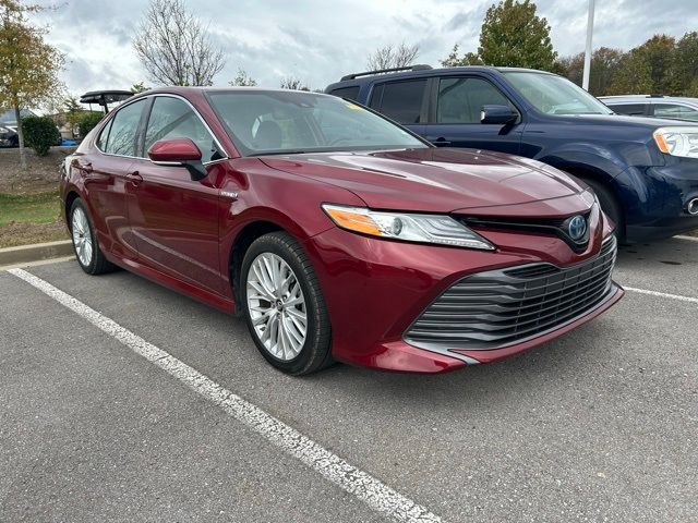 2019 Toyota Camry Hybrid XLE