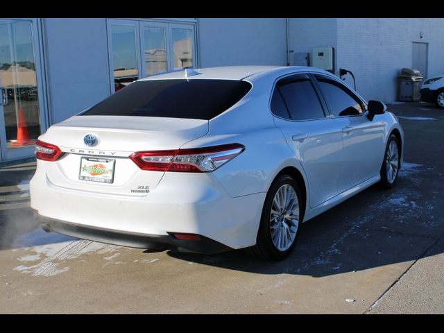 2019 Toyota Camry Hybrid XLE