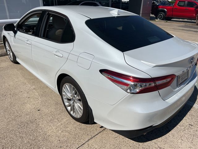 2019 Toyota Camry Hybrid XLE