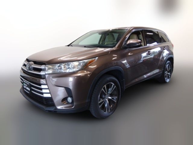 2019 Toyota Highlander 