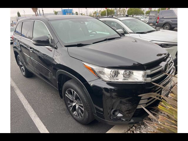 2019 Toyota Highlander LE