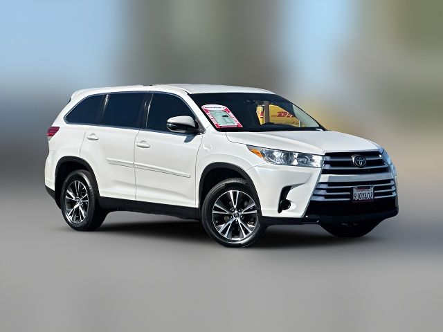 2019 Toyota Highlander 