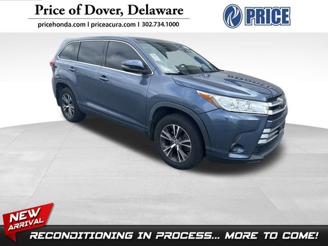 2019 Toyota Highlander 