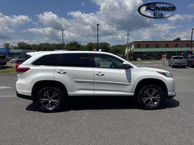 2019 Toyota Highlander 