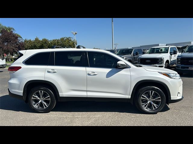 2019 Toyota Highlander 