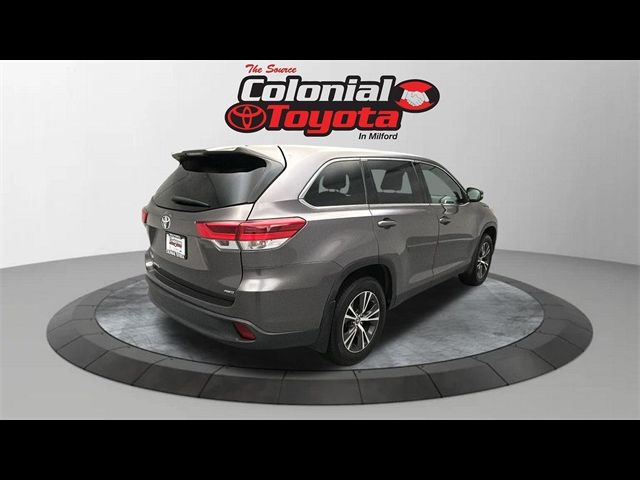 2019 Toyota Highlander LE