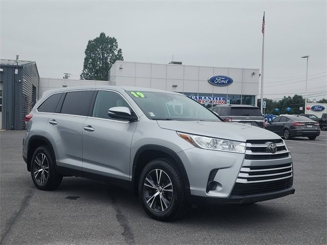 2019 Toyota Highlander LE