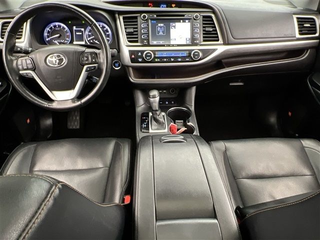 2019 Toyota Highlander Limited Platinum