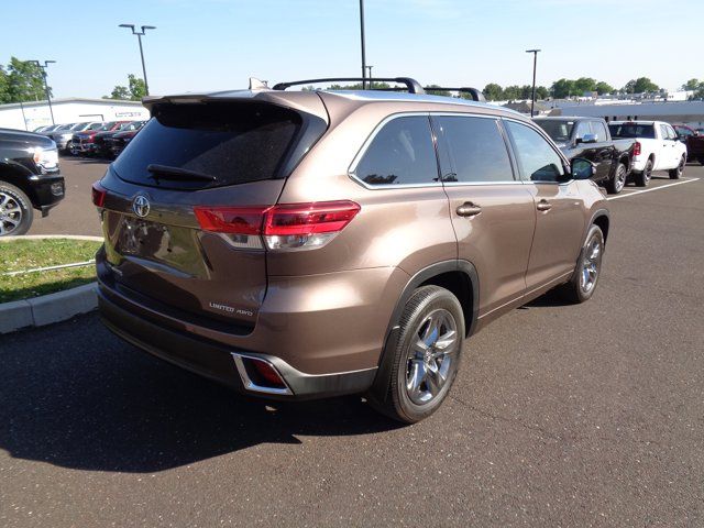 2019 Toyota Highlander 