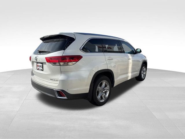 2019 Toyota Highlander 