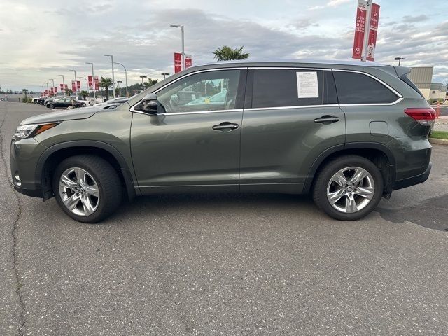 2019 Toyota Highlander 