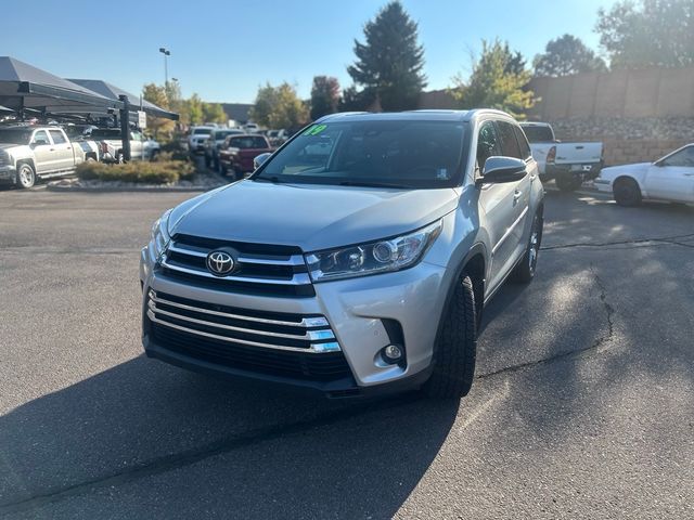 2019 Toyota Highlander Limited Platinum