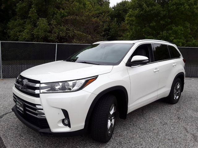 2019 Toyota Highlander 