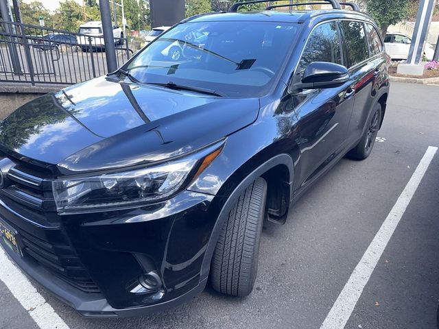 2019 Toyota Highlander SE