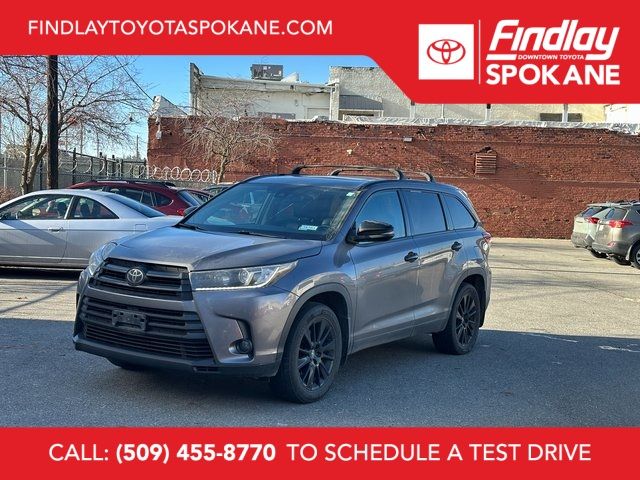 2019 Toyota Highlander SE