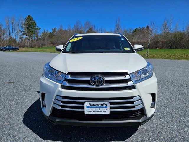 2019 Toyota Highlander 