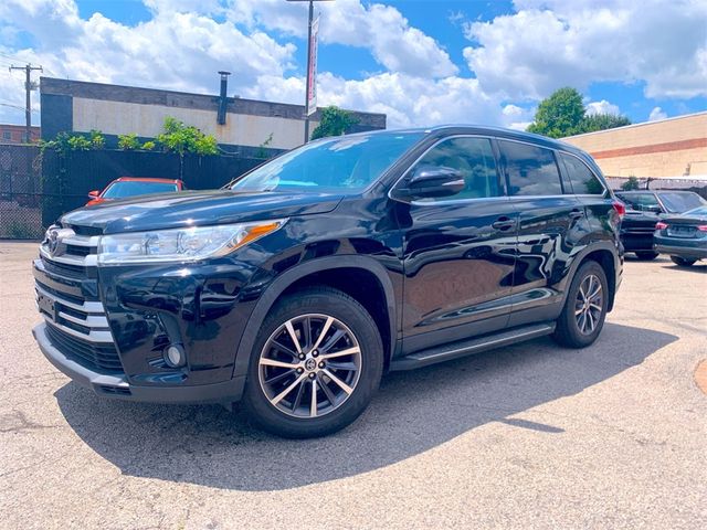 2019 Toyota Highlander 