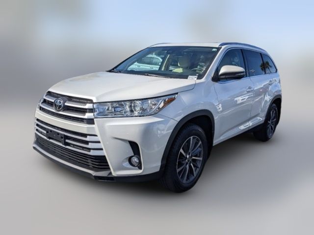 2019 Toyota Highlander 