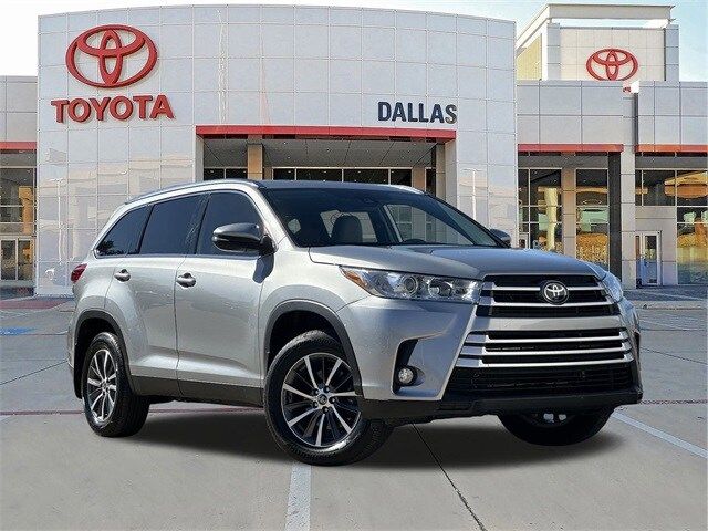 2019 Toyota Highlander SE