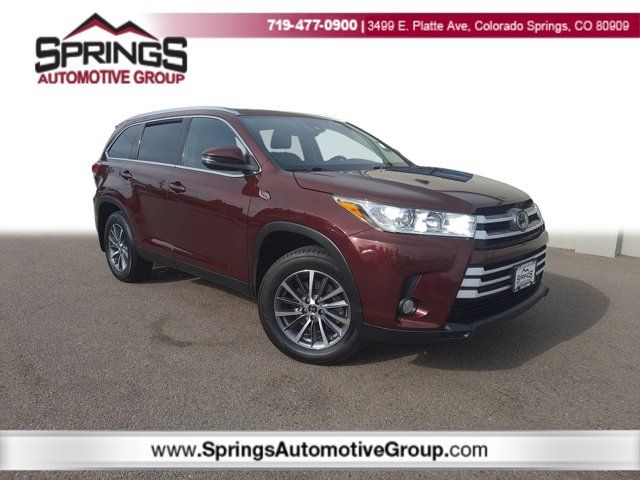 2019 Toyota Highlander SE